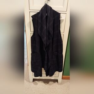 Moda Dark Navy Plaid Sleeveless  Long Vest